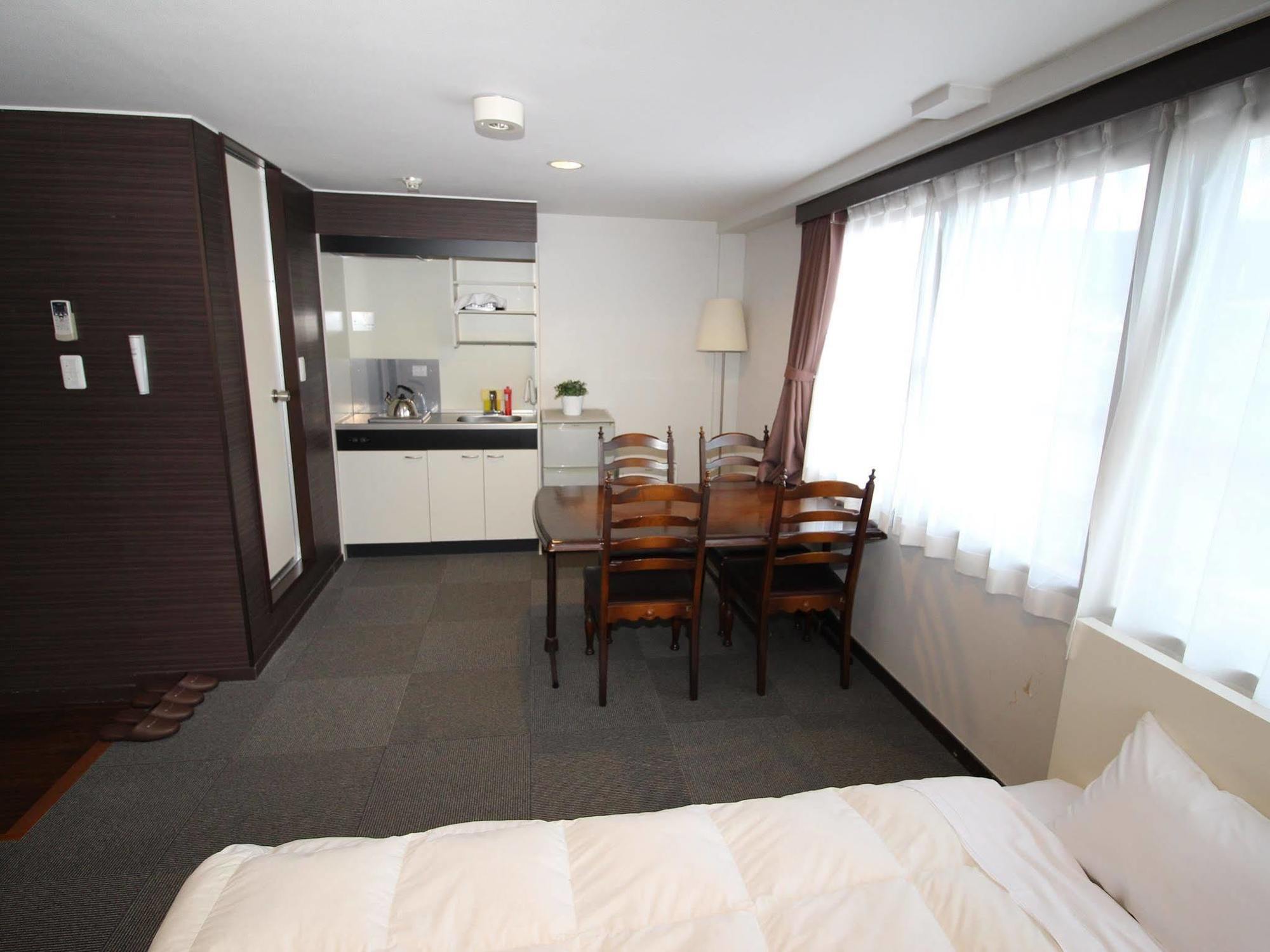 Hotel Chrysantheme كيوتو المظهر الخارجي الصورة