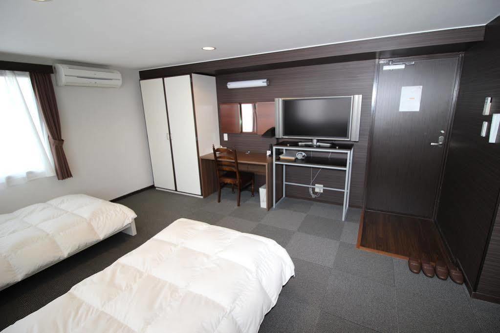 Hotel Chrysantheme كيوتو المظهر الخارجي الصورة
