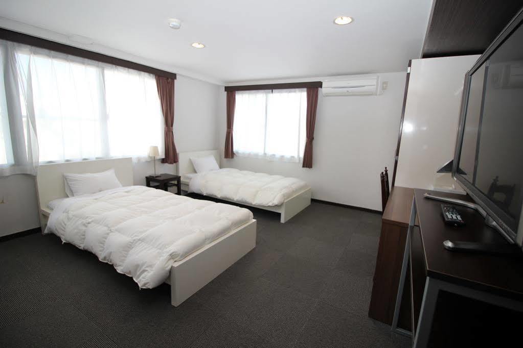 Hotel Chrysantheme كيوتو المظهر الخارجي الصورة